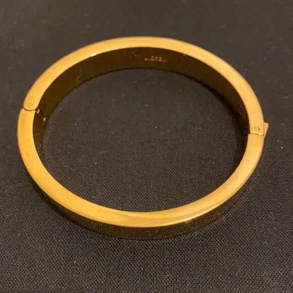 𝅺J. Crew gold bracelet. - Picture 3 of 9